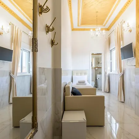 Oda ve Kahvaltı Olivia Luxury 3*