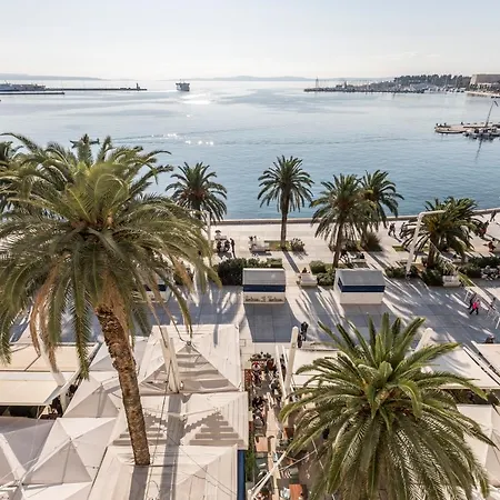 Olivia Luxury Bed & Breakfast 3*