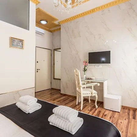 Olivia Luxury Oda ve Kahvaltı Split