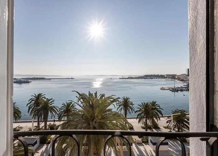 Olivia Luxury 3* Split